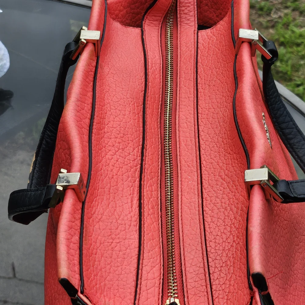 Kate Spade Dark Pink and Cream Tote Bag with Structured Design - Picture 5 of 16